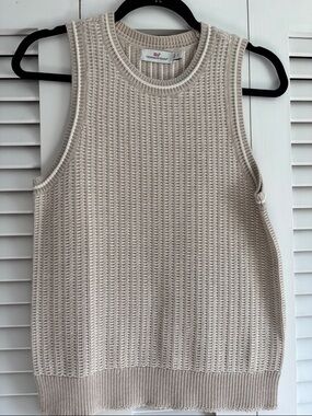 Women’s vineyard vines knit vest sz small
